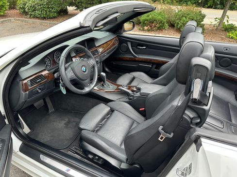 Used 2012 BMW 328i Convertible RWD image 18