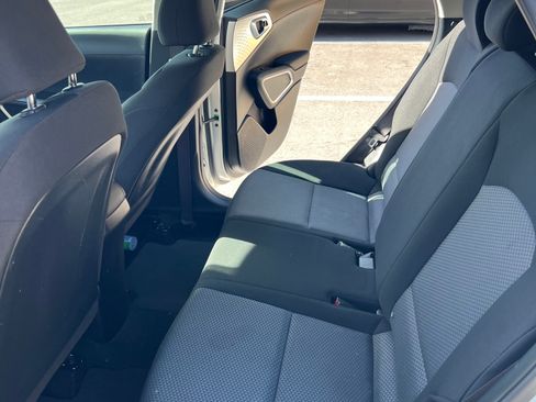 Used 2023 Kia Soul LX w/ LX Technology Package image 9