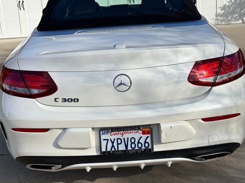 Used 2017 Mercedes-Benz C 300 Cabriolet image 4