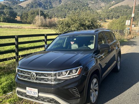 Used 2021 Volkswagen Atlas SE w/ Towing Package image 3