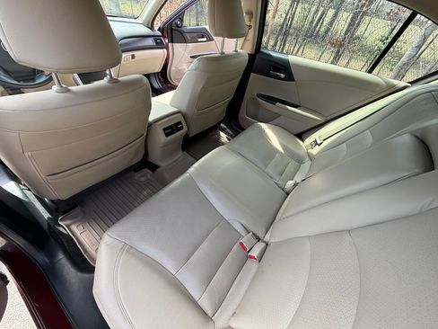 Used 2015 Honda Accord EX-L image 13