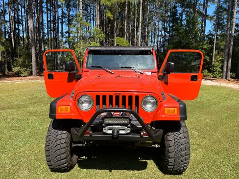 Used 2006 Jeep Wrangler Unlimited Rubicon image 12