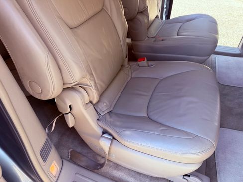Used 2006 Toyota Sienna XLE image 11