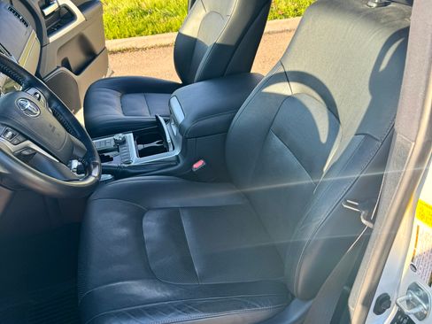 Used 2020 Toyota Land Cruiser Heritage Edition image 17