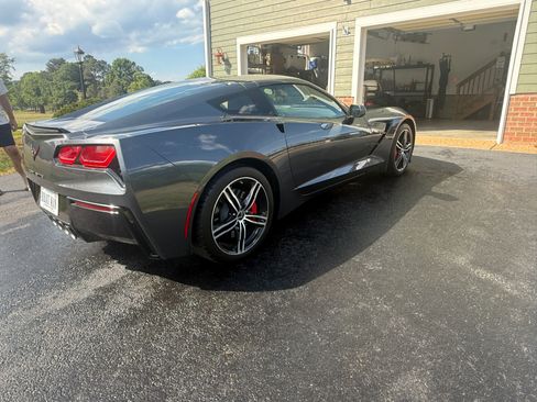 Used 2017 Chevrolet Corvette Stingray Coupe w/ Carbon Flash Badge Package RWD image 4
