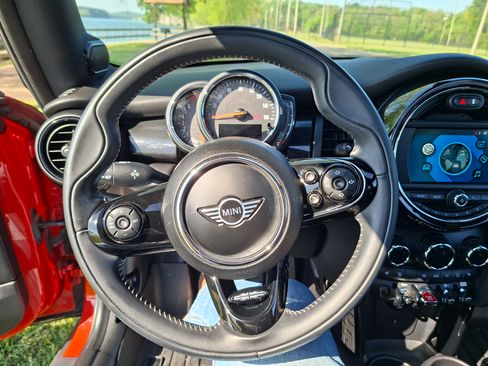 Used 2019 MINI Cooper S w/ Storage Package FWD image 6