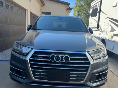 Used 2017 Audi Q7 3.0T Prestige w/ Prestige Package