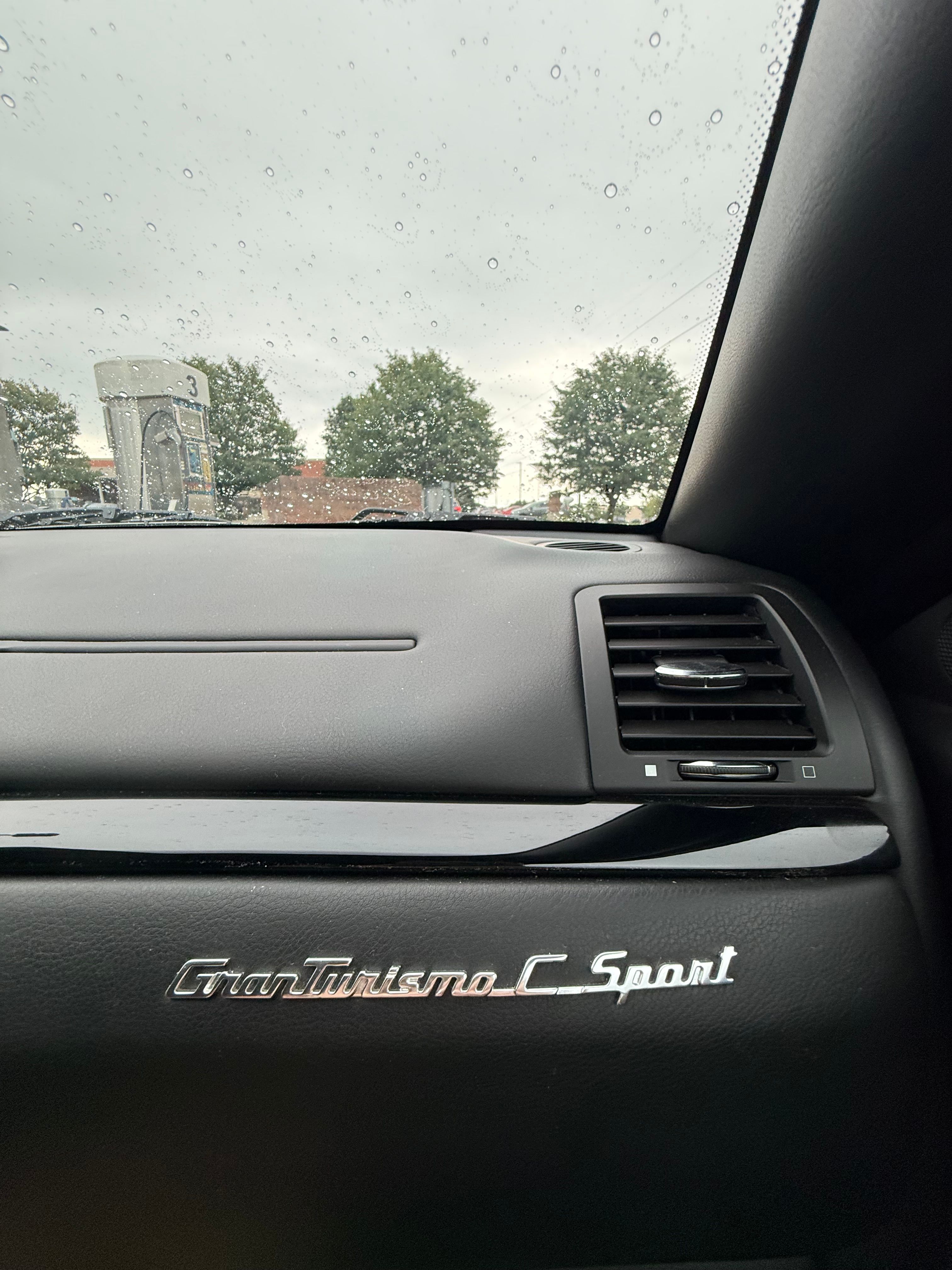 Used 2015 Maserati GranTurismo Sport RWD image 17