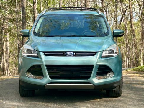Used 2013 Ford Escape Titanium w/ Class II Trailer Tow Pkg AWD/4WD image 4