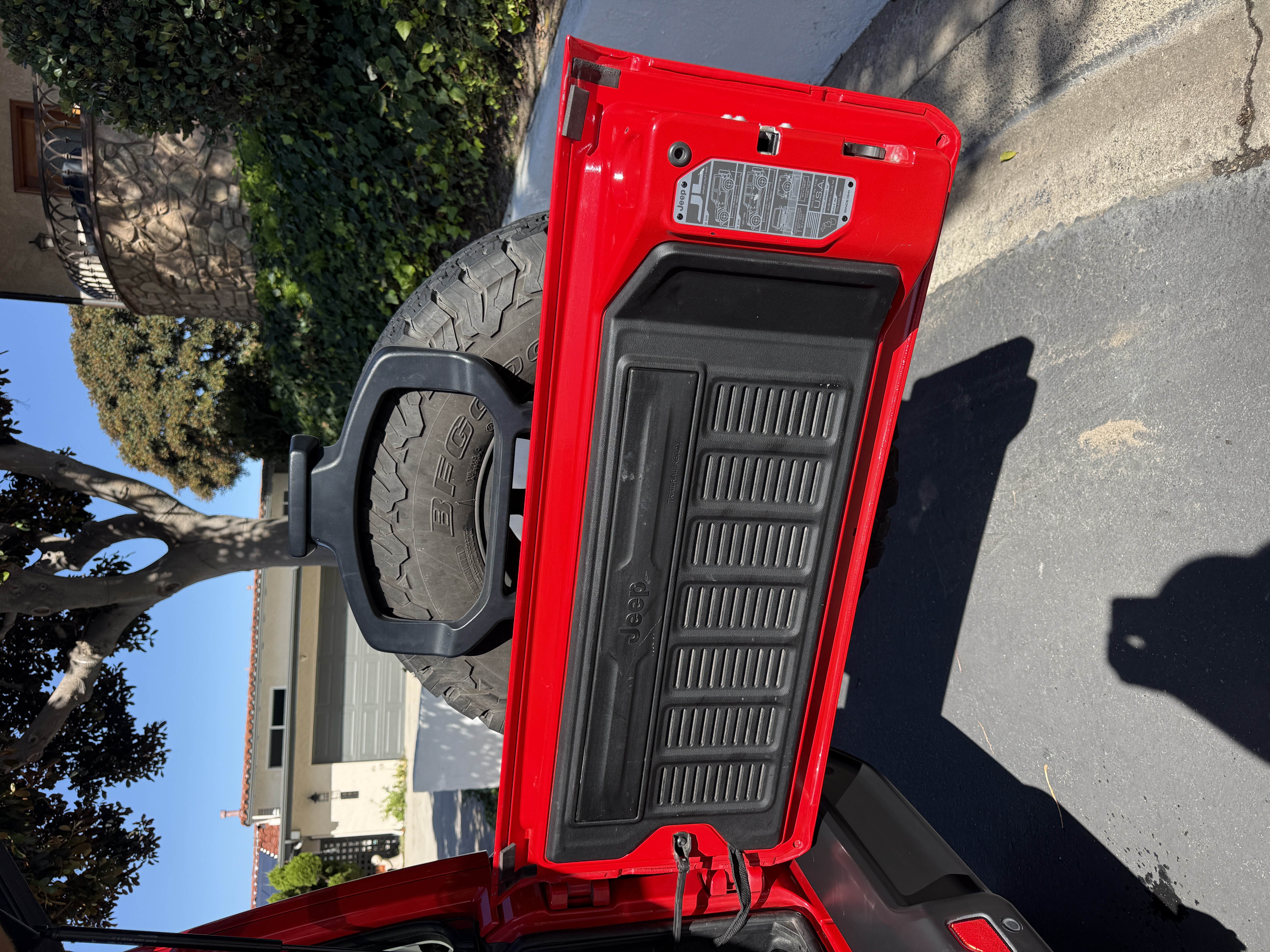 Used 2023 Jeep Wrangler Rubicon w/ LED Lighting Group AWD/4WD image 13