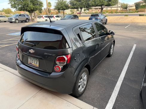 Used 2014 Chevrolet Sonic LT image 5