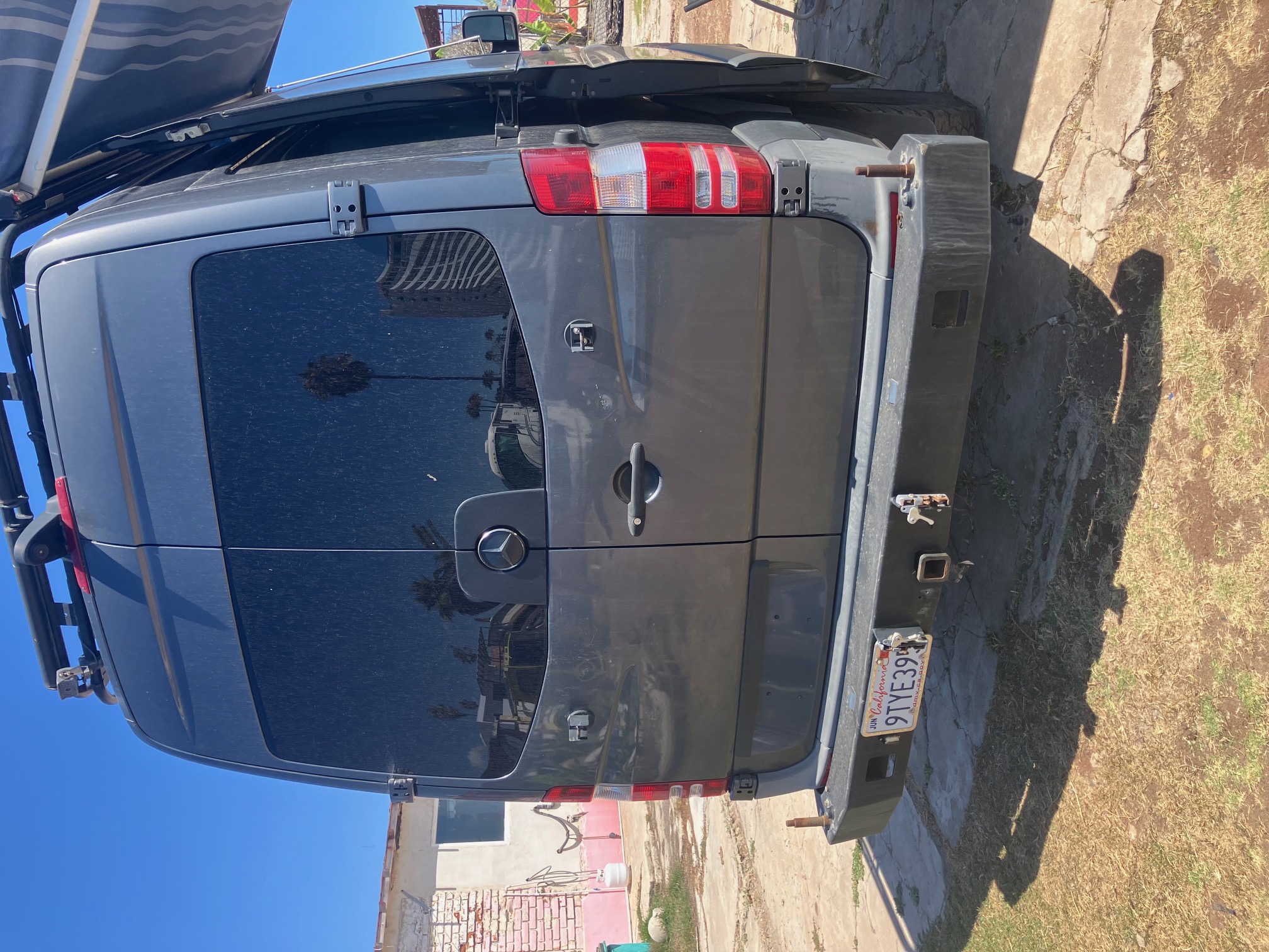 Used 2015 Mercedes-Benz Sprinter 2500 image 1