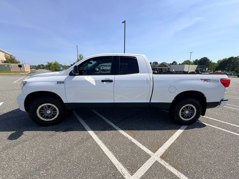 Used 2010 Toyota Tundra 4x4 Double Cab image 10