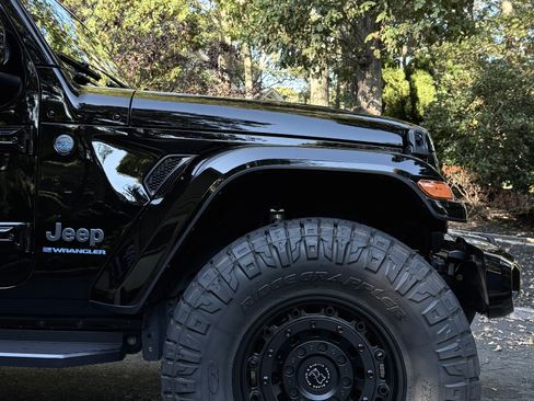 Used 2024 Jeep Wrangler High Altitude image 14