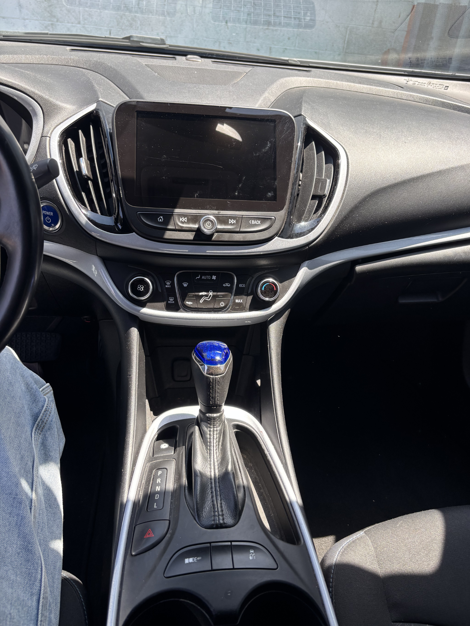 Used 2017 Chevrolet Volt LT FWD image 11