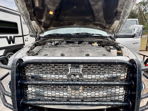 Used 2016 RAM 3500 Laramie w/ Cold Weather Group image 5