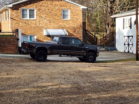 Used 2005 Ford F350 Lariat image 28