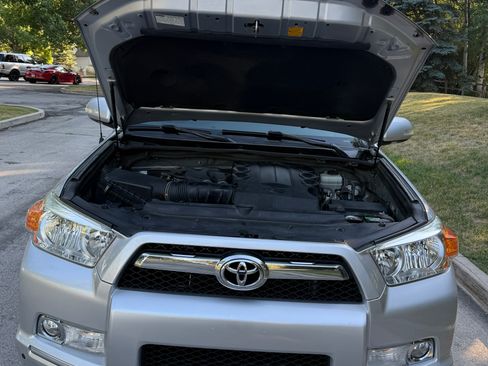 Used 2013 Toyota 4Runner Limited AWD/4WD image 22