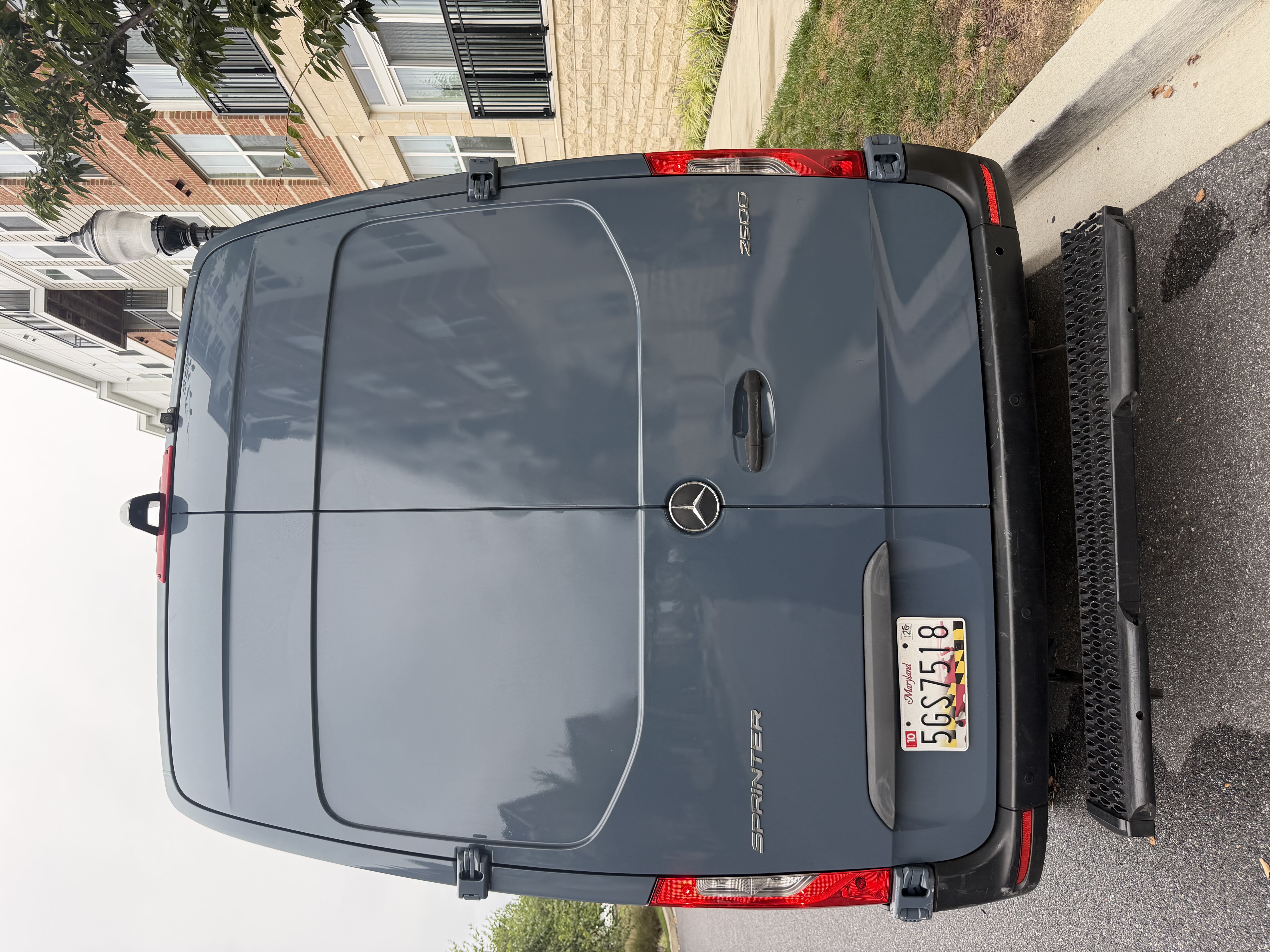 Used 2019 Mercedes-Benz Sprinter 144 image 2