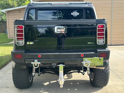 Used 2005 HUMMER H2 SUT w/ Preferred Equipment Group AWD/4WD image 22