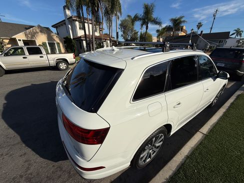 Used 2017 Audi Q7 3.0T Premium Plus image 5