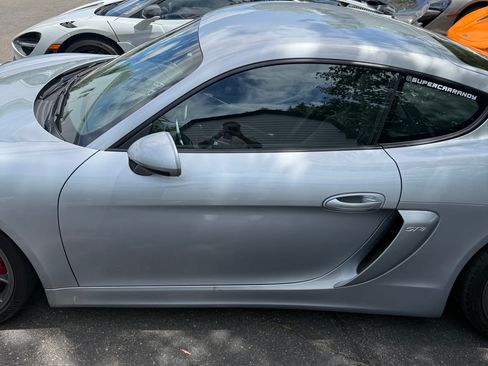 Used 2016 Porsche Cayman GT4 RWD image 14