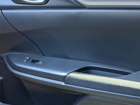 Used 2018 Honda Civic Sport image 16