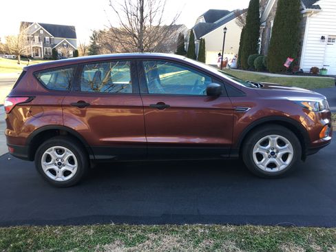 Used 2018 Ford Escape S image 7