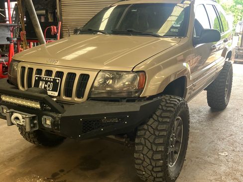 Used 1999 Jeep Grand Cherokee Limited AWD/4WD image 2