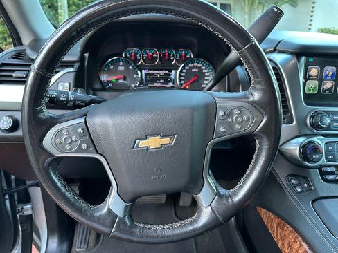 Used 2018 Chevrolet Suburban Premier image 13