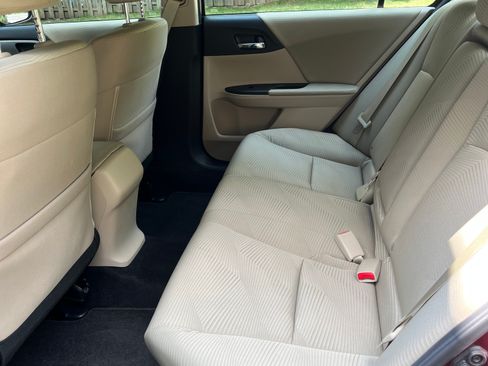 Used 2015 Honda Accord LX image 11