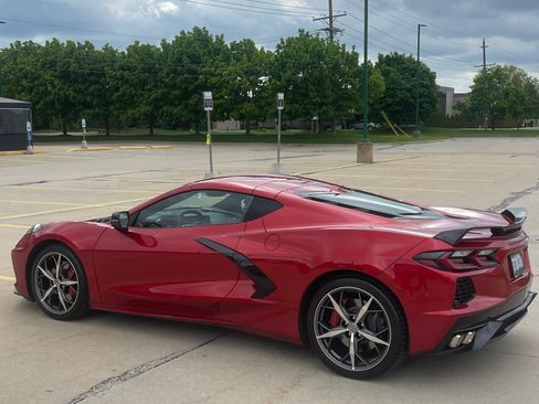 Used 2021 Chevrolet Corvette Stingray Preferred Cpe w/ Z51 Performance Package RWD image 6