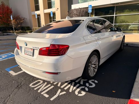 Used 2016 BMW 528i Sedan image 12