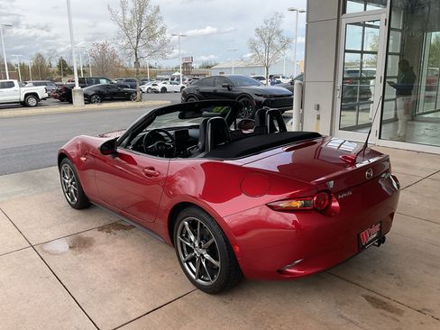 Used 2016 MAZDA MX-5 Miata Grand Touring image 13