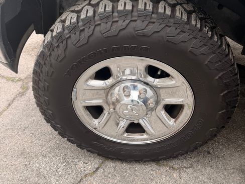 Used 2015 RAM 2500 Tradesman w/ Chrome Appearance Group image 12