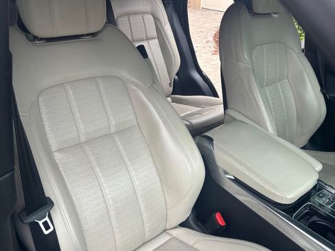 Used 2019 Land Rover Range Rover Sport HSE Dynamic AWD/4WD image 8