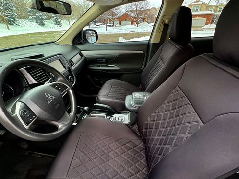 Used 2018 Mitsubishi Outlander ES image 8