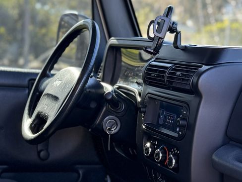 Used 2006 Jeep Wrangler Unlimited image 21