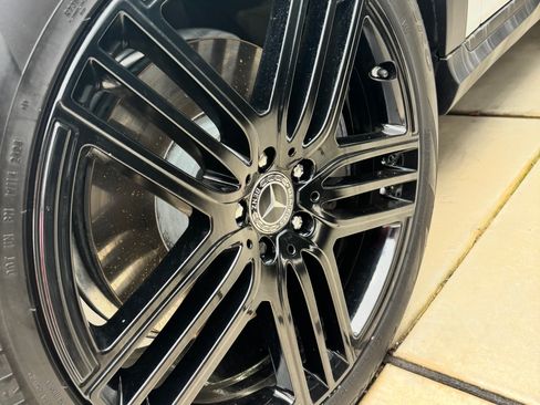 Used 2021 Mercedes-Benz GLS 450 4MATIC image 9