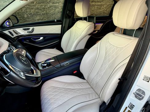 Used 2020 Mercedes-Benz Maybach S 560 4MATIC image 20