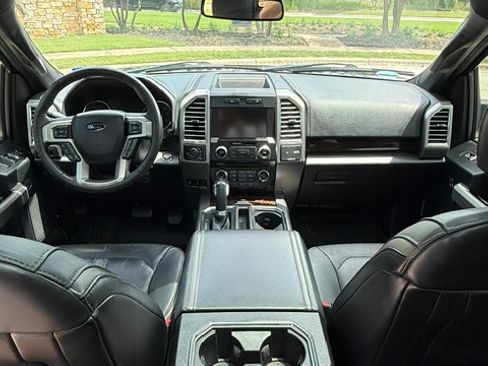 Used 2015 Ford F150 Platinum w/ Equipment Group 701A Luxury RWD image 12