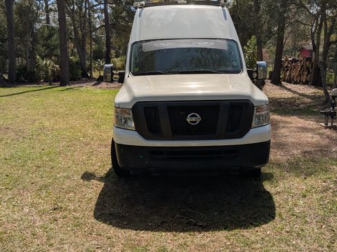 Used 2018 Nissan NV 2500 SV w/ Navigation Package image 4