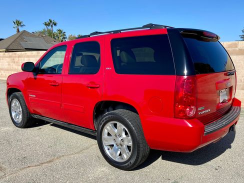 Used 2011 GMC Yukon SLT AWD/4WD image 8