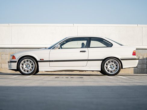 Used 1996 BMW M3 Coupe image 4