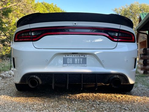 Used 2016 Dodge Charger R/T Scat Pack image 11