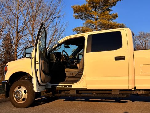 Used 2022 Ford F350 XL w/ STX Appearance Package image 32