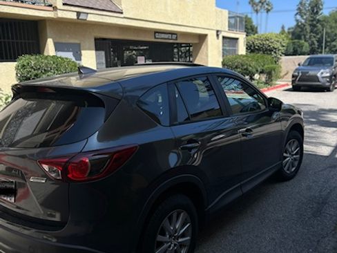 Used 2016 MAZDA CX-5 Touring w/ Bose/Moonroof Package FWD image 8