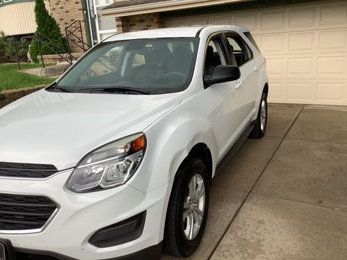 Used 2017 Chevrolet Equinox LS FWD image 6