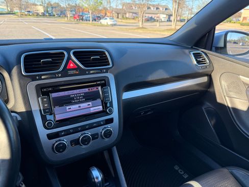 Used 2013 Volkswagen Eos Komfort image 16