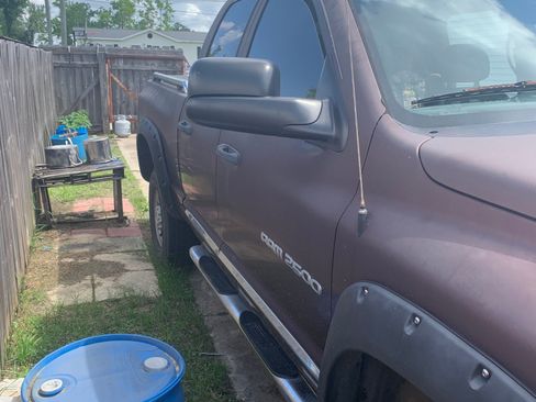 Used 2005 Dodge Ram 2500 Truck SLT AWD/4WD image 5